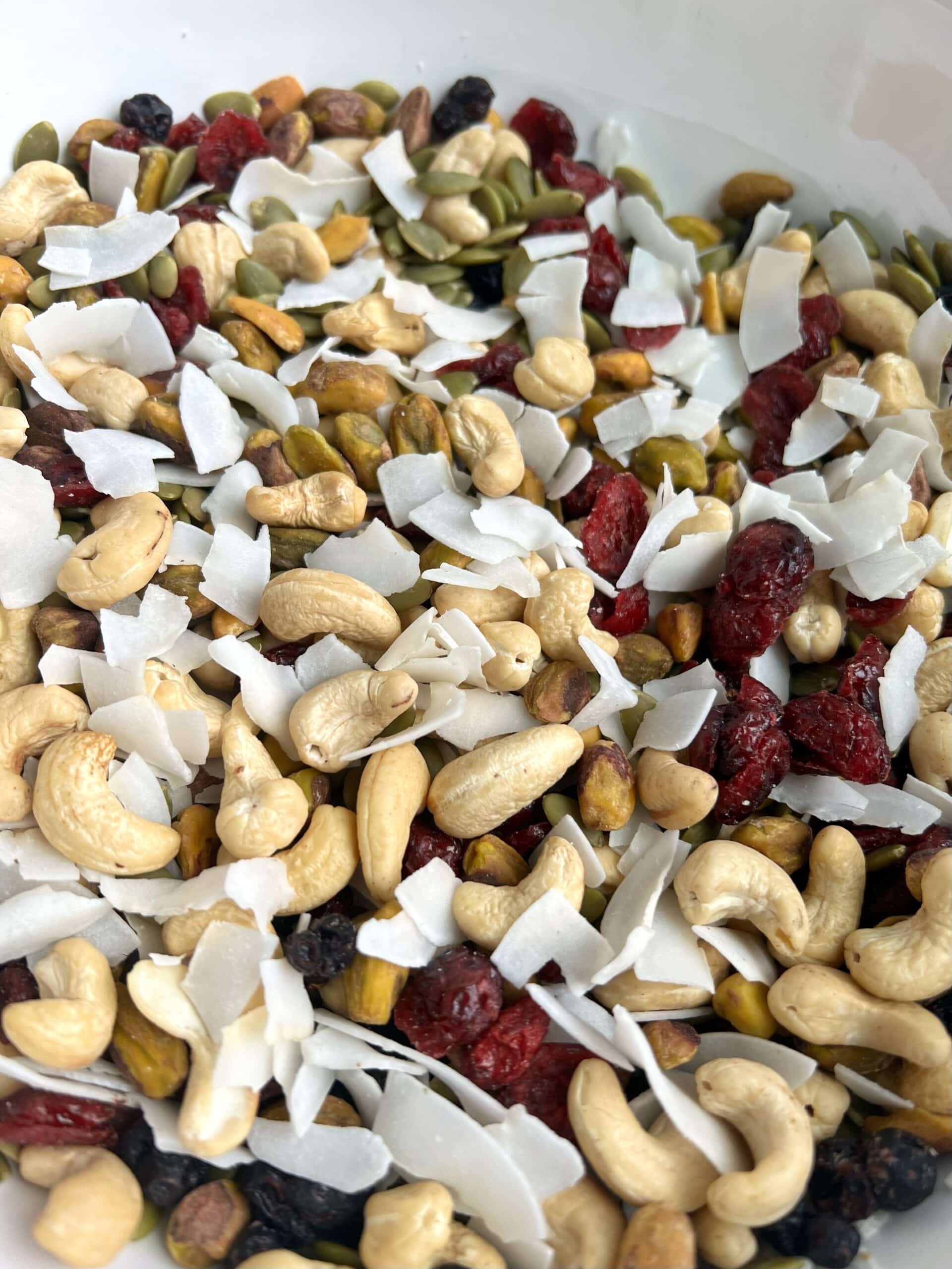 easy high protein trail mix kleanlivingwithkole.com